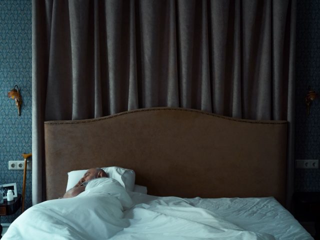 Dormir seul : la clé d’un meilleur sommeil ?
