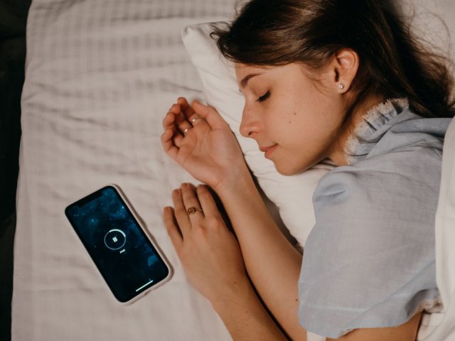 Un implant révolutionnaire pour l’apnée du sommeil dévoilé