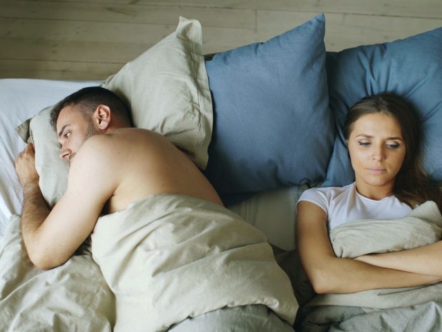 Dormir séparément : une solution pour le bien-être du couple ?